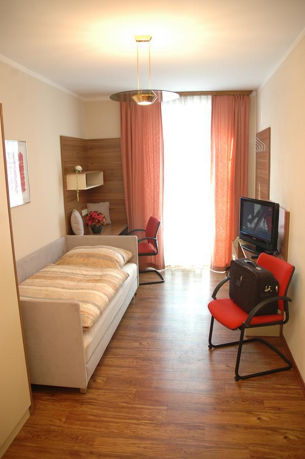 Hotel Garni Daniela Urich Schwanenstadt Экстерьер фото