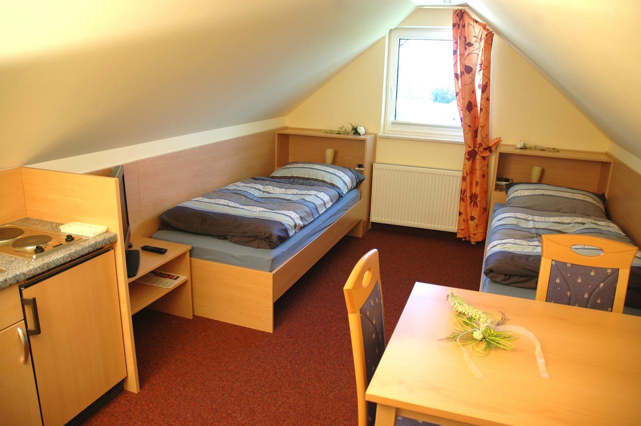 Hotel Garni Daniela Urich Schwanenstadt Экстерьер фото